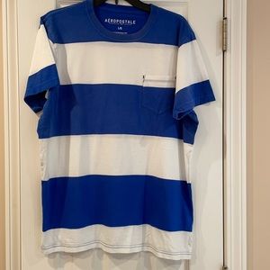 Aeropostale pocket t-shirt